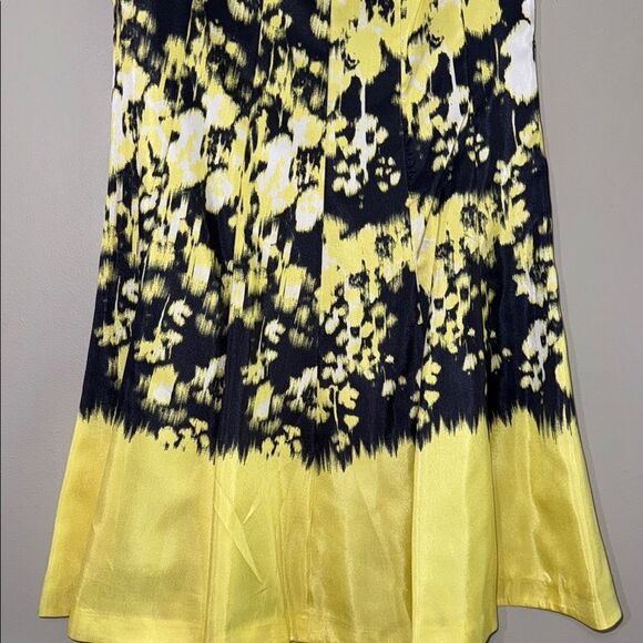 Taylor Black and Yellow Sleeveless Midi Sundress - Picture 4 of 11